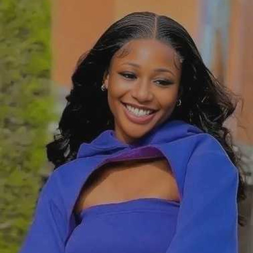 Vee🥰❤️ P.