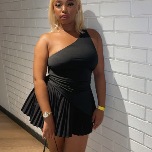 mimi m.