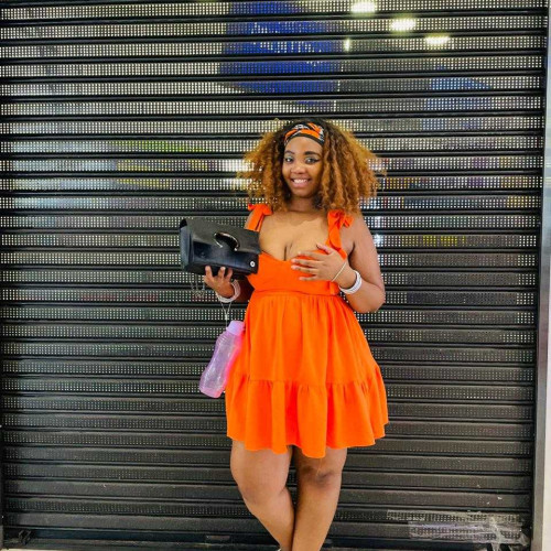 Pretty Dee V.