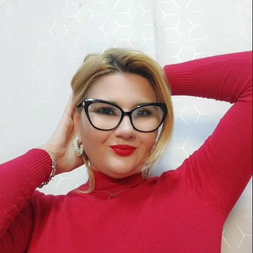 Maya F.