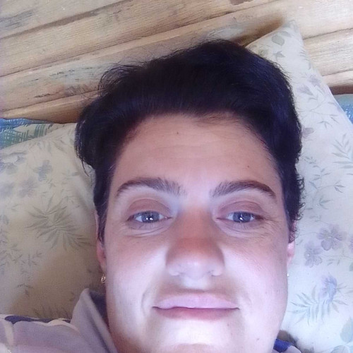 Monica e.