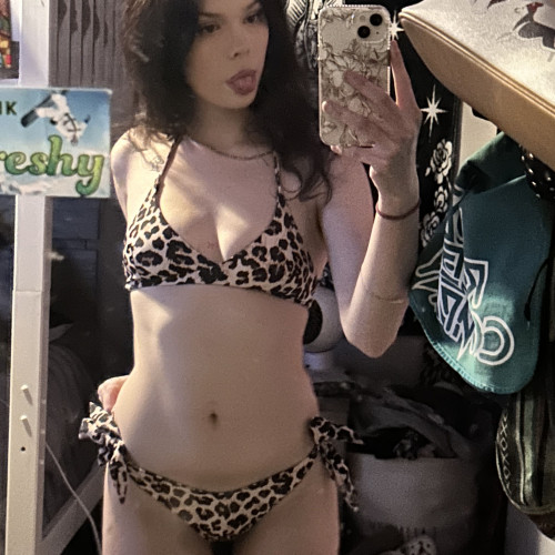 Bella b.