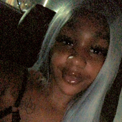 auna T.