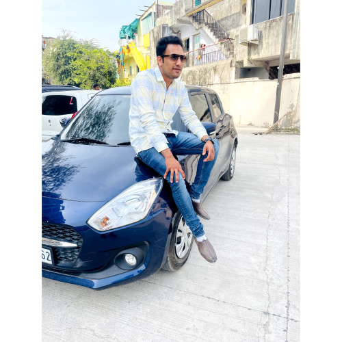 Varun D.