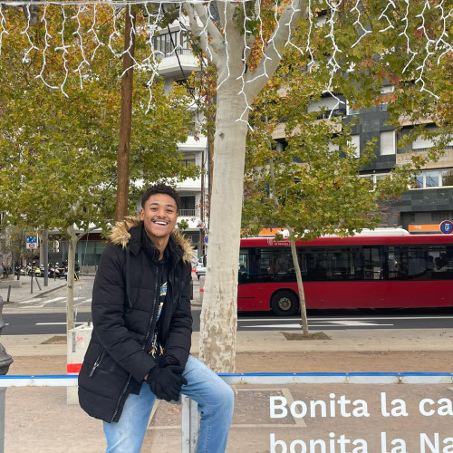 Mouad b.