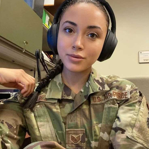 Alexis S.