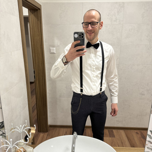 Vlado R.