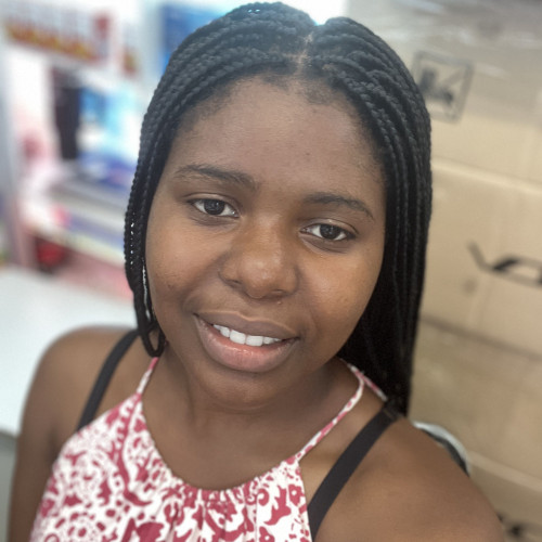 Laurainne zamukudza l.