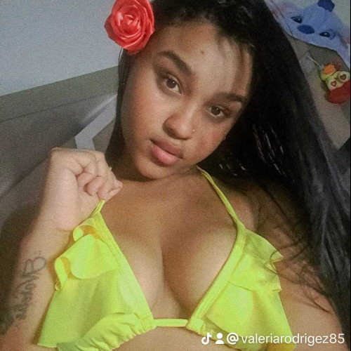 Laura R.