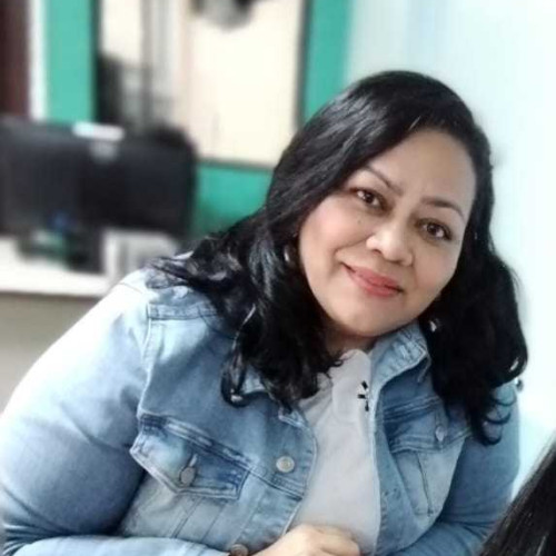 Xiomara E.