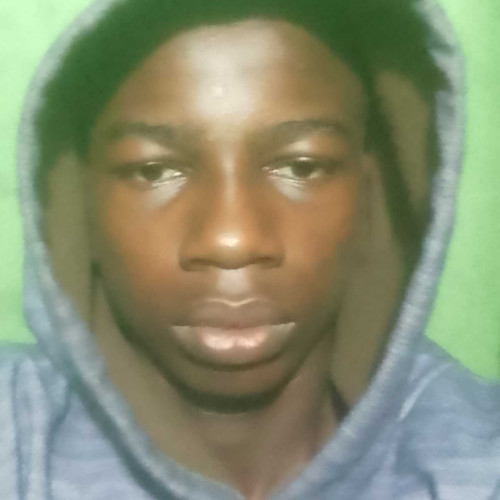 DeMzY E.