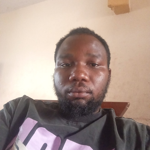 Uyi E.