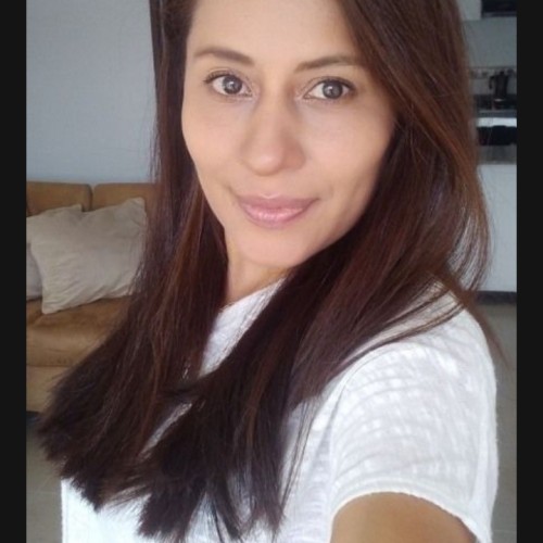 Ivi B.