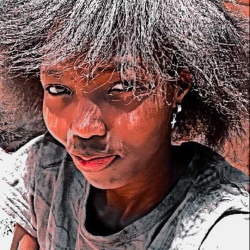 Hellena R.