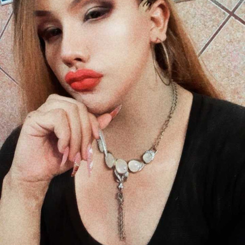 Selena S.