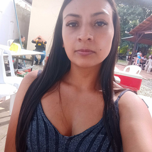 Claudia V.