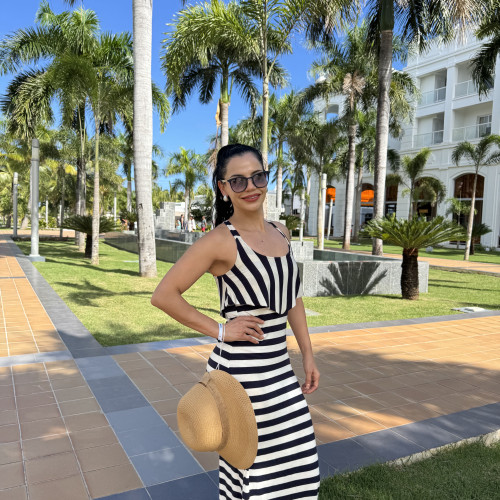 Rebeca J.
