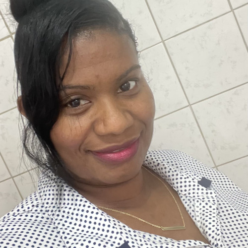 Tami V.